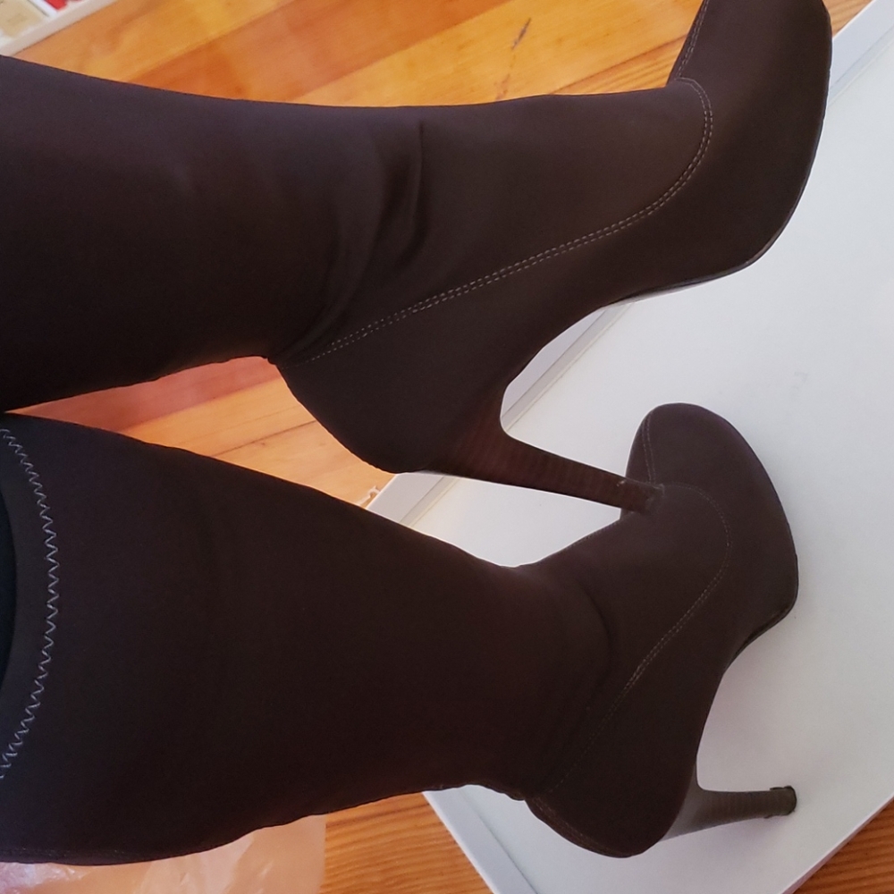 RSVP elastic boots